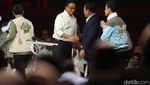 Prabowo Salaman dengan Anies Setelah Debat Cawapres