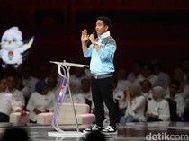 Eks Mendag Puji Sikap Sigap Gibran Hampiri Anggota KPU Jatuh di Panggung Debat