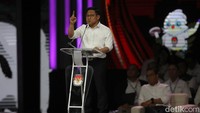 Cak Imin mengatakan firman Allah dalam Al-Quran sudah dinyatakan bahwa kerusakan di darat dan laut diakibatkan ulah tangan manusia. Tak hanya itu, Cak Imin juga mengungkit peringatan dari Paus Fransiskus.