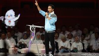 Cawapres nomor 2, Gibran Rakabuming Raka, menutup Debat Cawapres Pemilu 2024 dengan berbicara kembali hilirisasi hingga perubahan iklim. Gibran mengatakan masalah-masalah zaman sekarang harus diatasi dengan solusi yang kekinian.