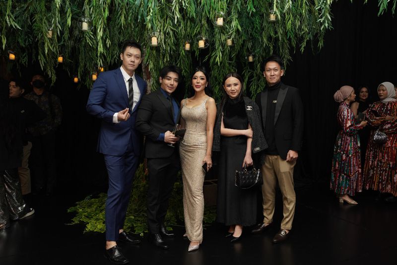 Tex Saverio Tex Saverio (kedua dari kiri) di soft launching High End Brands Indonesia by Shopee.