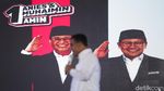 Anies Bakar Semangat Pendukung Saat Kampanye Akbar di Bogor