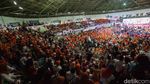 Anies Bakar Semangat Pendukung Saat Kampanye Akbar di Bogor