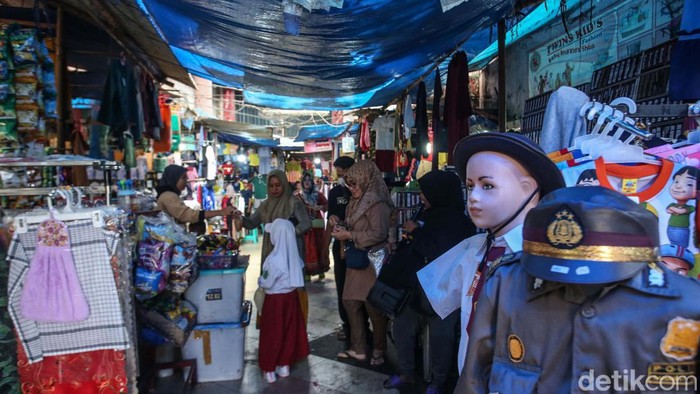 Bakal Direvitalisasi Begini Wujud Pasar Cikarang Baru Kondisi Pasar Cikarang Baru, Cikarang, dikeluhkan para pedagang. Pasar ini pun rencananya akan direvitalisasi dengan anggaran Rp 275 miliar.