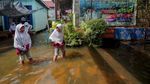 Ribuan Rumah Terendam Banjir Luapan Sungai Batanghari
