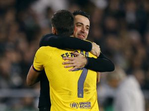 Barcelona Masih Berupaya Bujuk Xavi Bertahan