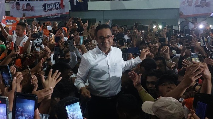 Capres Anies Baswedan kampanye di Gor Parung, Kabupaten Bogor.