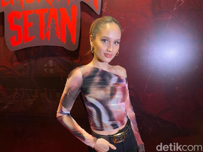 cinta laura