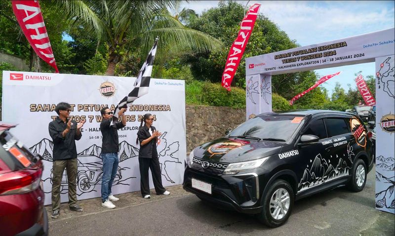 Daihatu Terios 7 Wonders Ternate-Halmahera