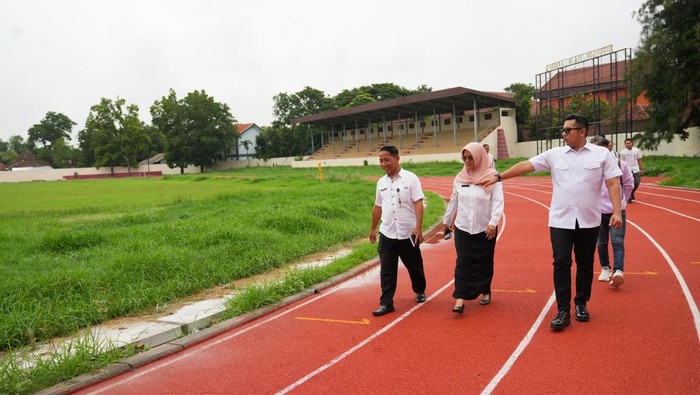 Diskominfo Kota Mojokerto: Pj Wali Kota Mojokerto meninjau revitalisasi Gelora A Yani