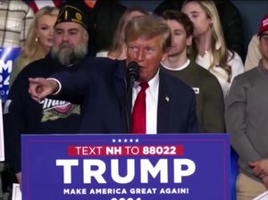 Donald Trump Usir Warga yang Mengganggu Pidatonya saat Kampanye