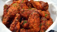 Ada menu ayam goreng hingga buffalo wings yang nikmat di Pantja Fried Chicken, Menteng, Jakarta Pusat. Menu-menunya bisa dipesan mulai dari Rp 30.000an dengan porsi yang besar. Foto: Istimewa/Instagram/Twitter