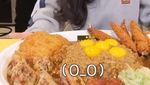 Daebak! YouTuber Ini Tetap Langsing Meski Mukbang Puluhan Kg Makanan