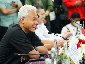 Kata Ganjar soal Etika Gibran ke Mahfud Md di Debat Cawapres