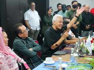 Ganjar Temui Persekutuan Gereja-gereja Ditemani Yenny Wahid