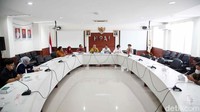 Menurut KPAI, data aduan sepanjang 2023 terbagi menjadi lima kluster yaitu Kluster Hak Sipil dan Partisipasi Anak sebanyak 33 kasus, Kluster Lingkungan Keluarga dan Pengasuhan Alternatif sebanyak 1.569 kasus, Kluster Kesehatan dan Kesejahteraan Anak sebanyak 86 kasus, Kluster Pendidikan, Waktu Luang, Budaya, dan Agama sebanyak 329 kasus, serta Kluster PKA yang terlaporkan di aduan KPAI sebanyak 1.866 kasus.