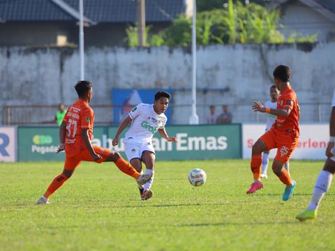 Laga Persiraja Aceh vs PSIM Jogja di babak 12 Liga 2 2023/2024 di Stadion Langsa, Aceh, Senin (22/1/2024).