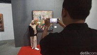 Dalam pameran ini Tommy Karmawan menceritakan prosesnya berkarya dimulai dari realis yang kemudian berkembang dan berproses hingga seperti saat ini. 