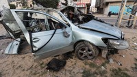 Ini bentuk mobil setelah dibom Israel.