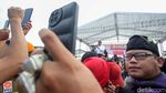 Momen Anies Diserbu Pendukungnya di Cikarang