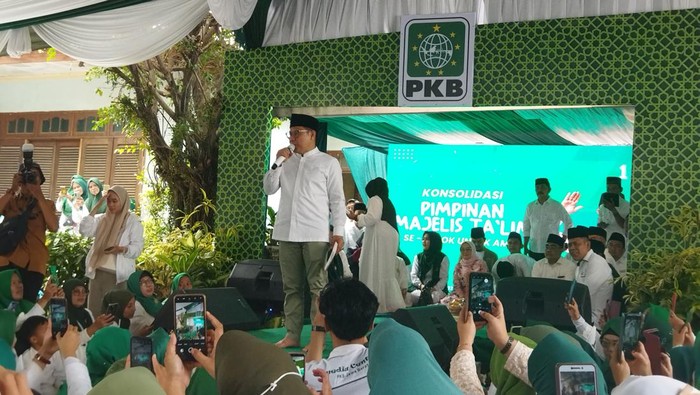 Muhaimin Iskandar atau Cak Imin di Acara Majelis Taklim se-Kota Depok, Senin (22/1/2024).