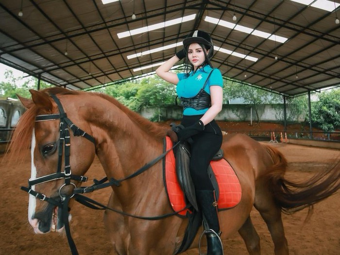 novi rizki