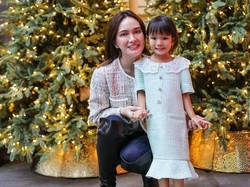 9 Inspirasi OOTD Kompak Ibu dan Anak Artis, Cantiknya Bikin Gemas