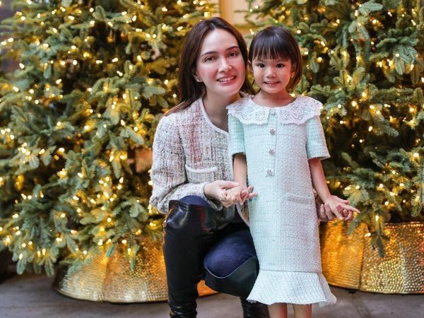 9 Inspirasi OOTD Kompak Ibu dan Anak Artis, Cantiknya Bikin Gemas