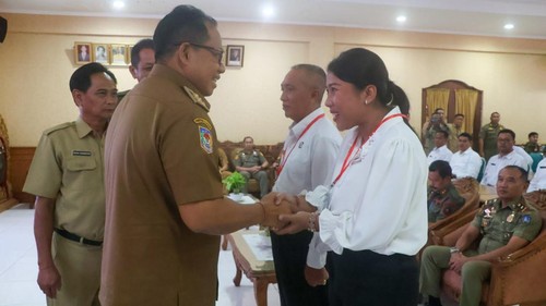 Pj Gubernur Bali Sang Made Mahendra membuka pelatihan Satpol PP Pariwisata di kantor BKPSDM Provinsi Bali, Senin (22/1/2024).