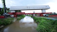Pembangunan jalan tol Yogya - Solo tersebut akan meningkatkan konektivitas antara Provinsi Daerah Istimewa Yogyakarta (DIY) dan Provinsi Jawa Tengah.   
