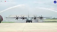 Landing! TNI AU Resmi Terima Pesawat Keempat Super Hercules C-130J