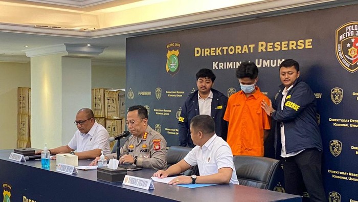 Polda Metro Jaya menggelar jumpa pers kasus Argiyan perkosa dan bunuh mahasiswi di Depok.