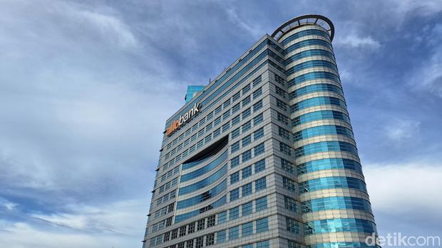Samsung Galaxy M54 5G unjuk gigi dengan layar Super AMOLED dan kamera 108 MP. Bisa dibilang ponsel ini menjadi Galaxy M Series terbaik yang pernah mereka rilis. Nah berikut ini review Galaxy M54 5G.