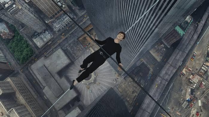 Cuplikan adegan dalam film The Walk.