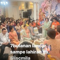 Jelang lahiran anak pertama, Jessica Mila dan suaminya, Yakup Hasibuan menggelar acara adat Mambosuri. Acara tersebut merupakan upacara adat Batak yang dilakukan ketika usia kehamilan sudah memasuki 7 bulan. Foto: Instagram/@jscmila