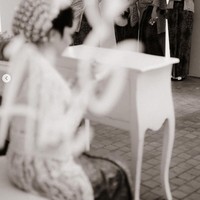 Hardiyanti Pantjur sendiri diketahui bukan berasal dari kalangan artis. Diketahui keduanya telah berpacaran selama 8 bulan sebelum akhirnya memutuskan untuk menikah. Foto: Instagram/@abyrespati