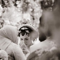 Dilangsungkan di Bogor, Jawa Barat, pernikahan Aby dan Hardiyanti berlangsung secara khidmat. Beragam ucapan selamat pun membanjiri kolom komentar unggahan tersebut. Foto: Instagram/@abyrespati