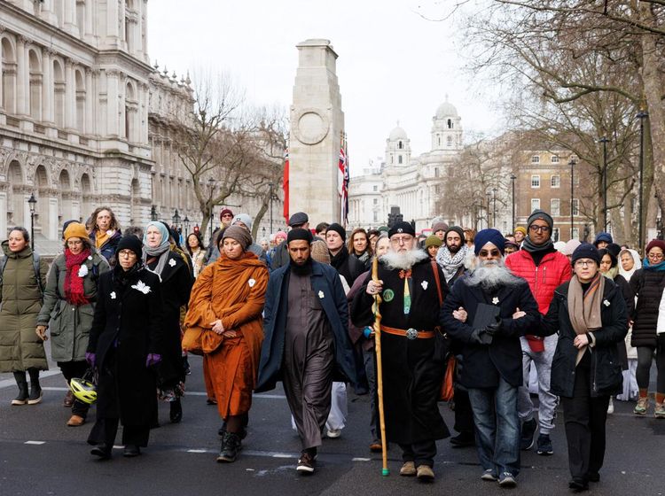 Ratusan Warga Lintas Agama Gelar Aksi Bela Palestina di London