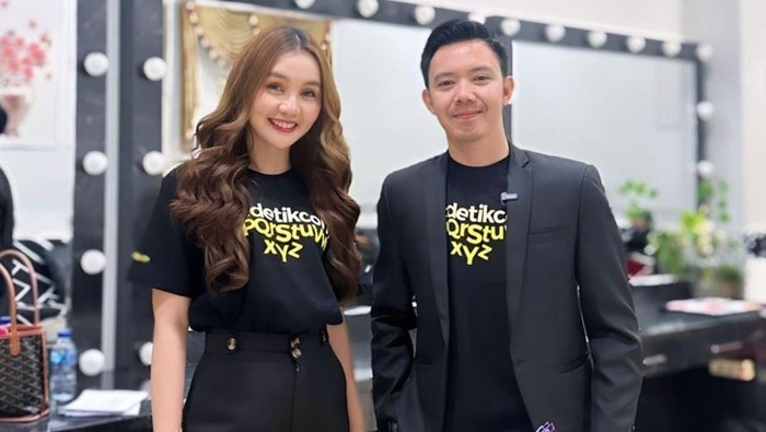 Altiara Putri dan Ryan Gumay, pembawa acara #DemiIndonesia di Palembang.