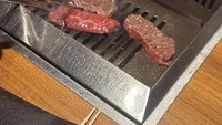 Restoran yang dikunjungi mereka adalah Jumbo Yakiniku yang berlokasi di Minato City, Tokyo, Jepang. Restoran itu diketahui menyajikan yakiniku yang berkualitas premium. Foto: Instagram @ariefmuhammad