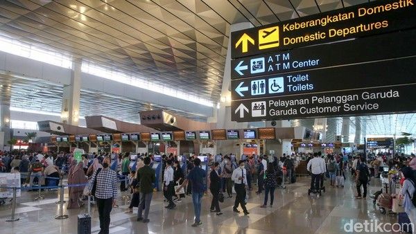 Beli 4 nugget nasi di bandara, orang ini kaget karena harganya Rp 45 ribu