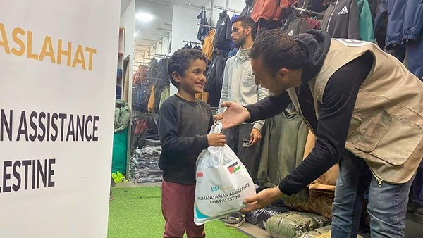BSI Salurkan Bantuan Musim Dingin untuk Warga Palestina