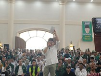 Cak Imin Sindir Wasit Merangkap Pemain: Mau Lapangan Digeruduk Rakyat?