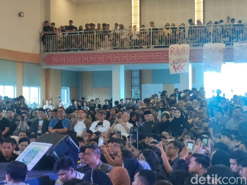 Desak Anies di Jogja, 23 Januari 2024, terlihat ada Amien Rais.