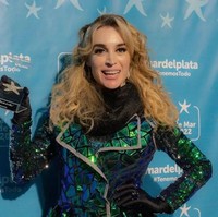 Pemilik nama lengkap Fatima Florez Marcos-Bernstein itu sendiri merupakan aktris teater berbakat yang mendapat banyak penghargaan. Ia dikenal sering jadi impersonator tokoh-tokoh terkenal, mantan presiden wanita Cristina Fernández de Kirchner. Foto: Instagram