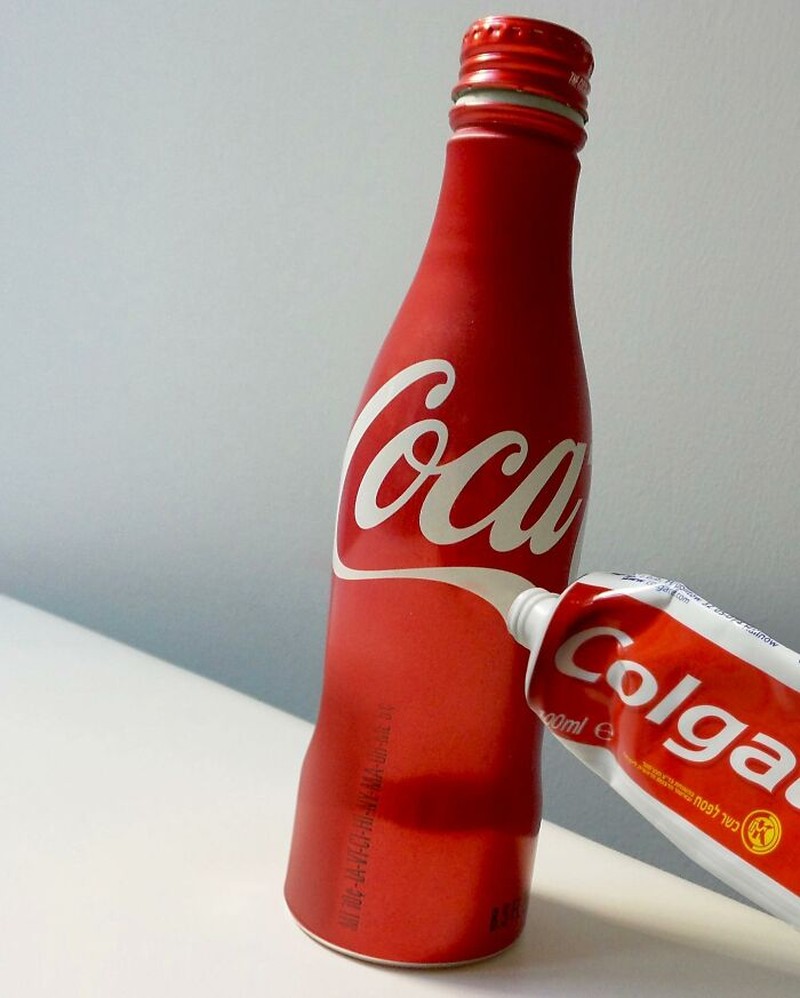 Foto perpaduan dua objek menipu mata