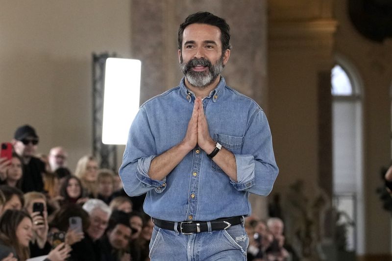 France Haute Couture Fashion S/S 2024 Schiaparelli A mode wears a creation for Schiaparelli's Haute Couture Spring-Summer 2024 collection presented in Paris, Monday, Jan. 22, 2024. (AP Photo/Christophe Ena)