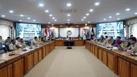 Tema ini dipilih untuk memperkuat kemampuan praja dalam mengaplikasikan 3 praktik penyelenggaraan pemerintahan daerah yang selaras dengan visi Kementerian Dalam Negeri Tahun 2020 – 2024.