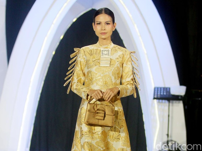 Koleksi terbaru Busana Muslim ELLAYA