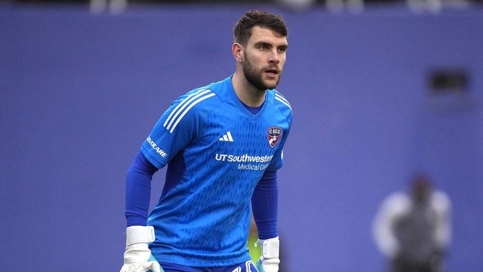 DALLAS, TEXAS - JANUARY 22: Maarten Paes #30 of FC Dallas looks on during the first half in the match between Inter Miami CF and FC Dallas at Cotton Bowl on January 22, 2024 in Dallas, Texas.   Sam Hodde/Getty Images/AFP (Photo by Sam Hodde / GETTY IMAGES NORTH AMERICA / Getty Images via AFP)